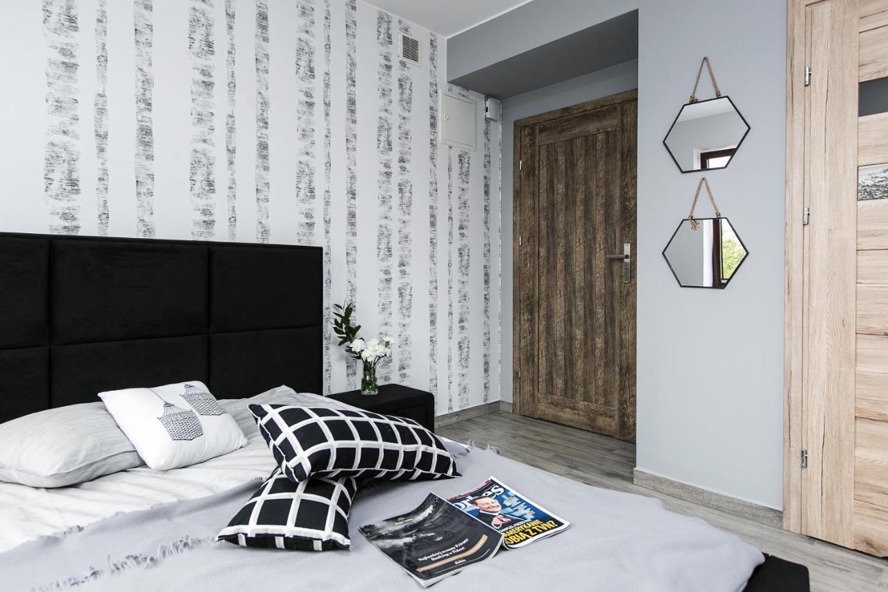 Aparthotel Novum Krasków Exteriör bild