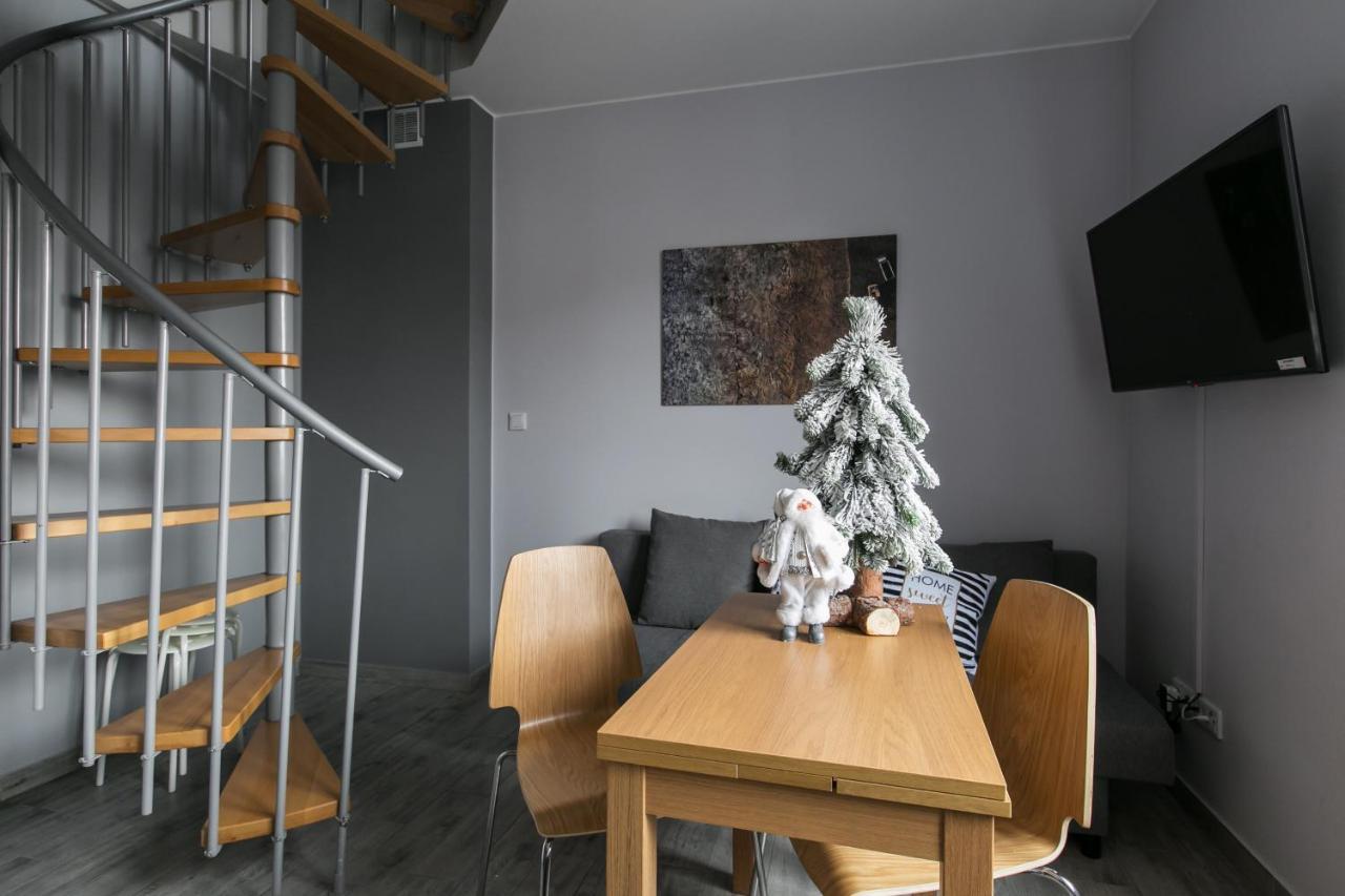 Aparthotel Novum Krasków Exteriör bild